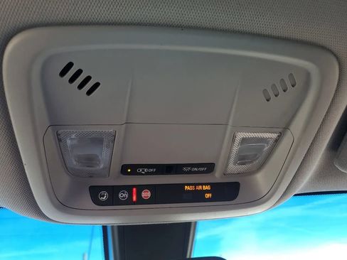 Used 2019 Chevrolet Malibu LS image 32