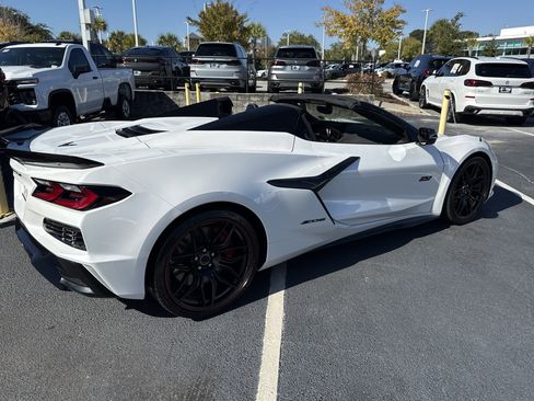 Used 2023 Chevrolet Corvette Z06 image 39