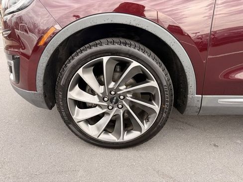 Used 2019 Lincoln Nautilus Reserve w/ Cargo Utility Package image 9