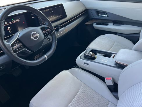 Used 2023 Nissan Ariya EVOLVE+ image 10