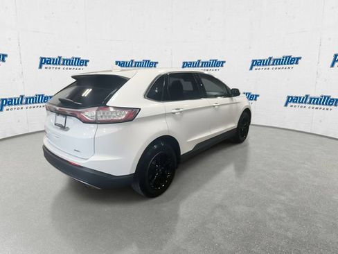 Used 2018 Ford Edge SEL FWD image 10