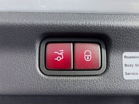 Certified 2023 Mercedes-Benz EQE 500 4MATIC Sedan image 28