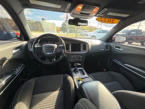 Used 2022 Dodge Charger GT image 13