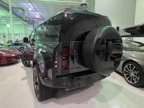 Used 2022 Land Rover Defender 110 X-Dynamic HSE image 22