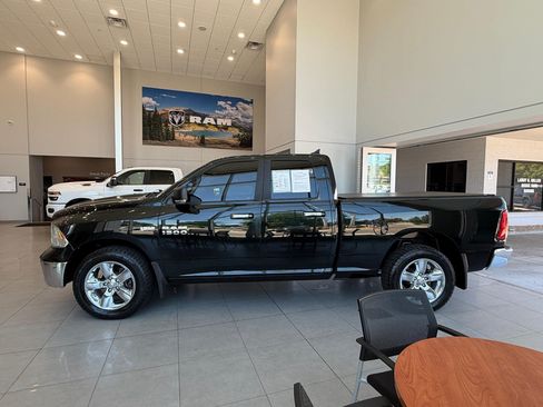 Used 2015 RAM 1500 Big Horn RWD image 2