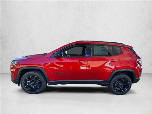 New 2026 Jeep Compass Latitude image 6