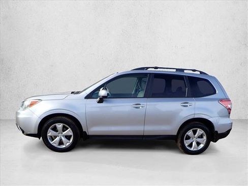 Used 2014 Subaru Forester 2.5i Premium w/ All-Weather Package image 2