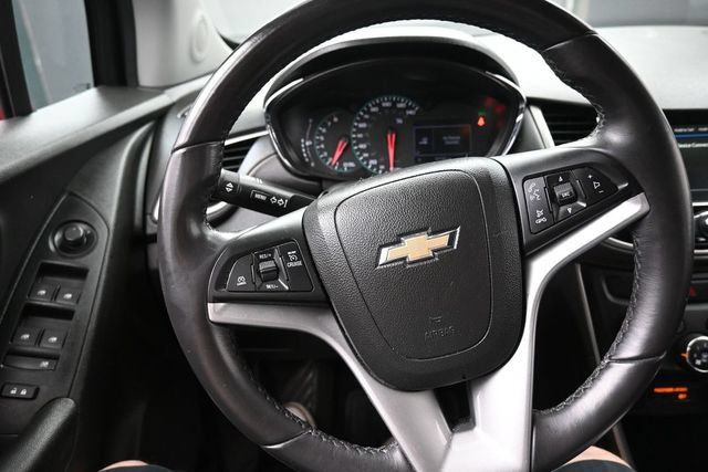Used 2019 Chevrolet Trax LT FWD image 8