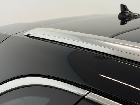New 2026 Bentley Bentayga Extended Wheelbase AWD/4WD image 64