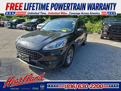 Used 2022 Ford Escape SE w/ Convenience Package FWD image 1