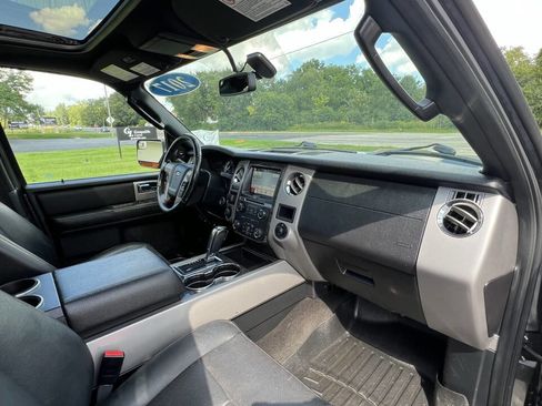 Used 2017 Ford Expedition EL Limited image 27