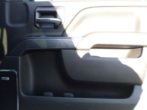 Used 2016 GMC Sierra 2500 SLT w/ All-Terrain HD Package image 18