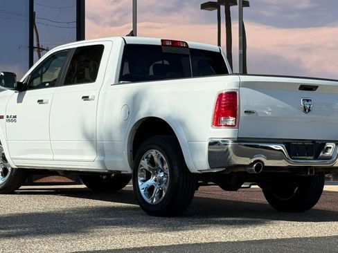Used 2017 RAM 1500 Laramie AWD/4WD image 7