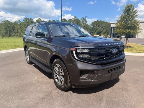 Used 2025 Ford Expedition Active AWD/4WD image 20