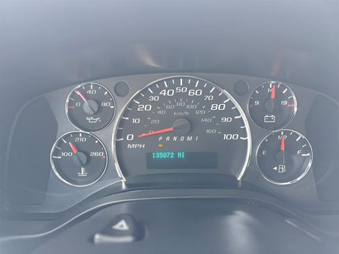 Used 2010 Chevrolet Express 2500 Extended image 19