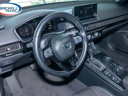 Used 2023 Honda Civic Sport image 14