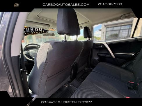 Used 2015 Toyota RAV4 XLE FWD image 20