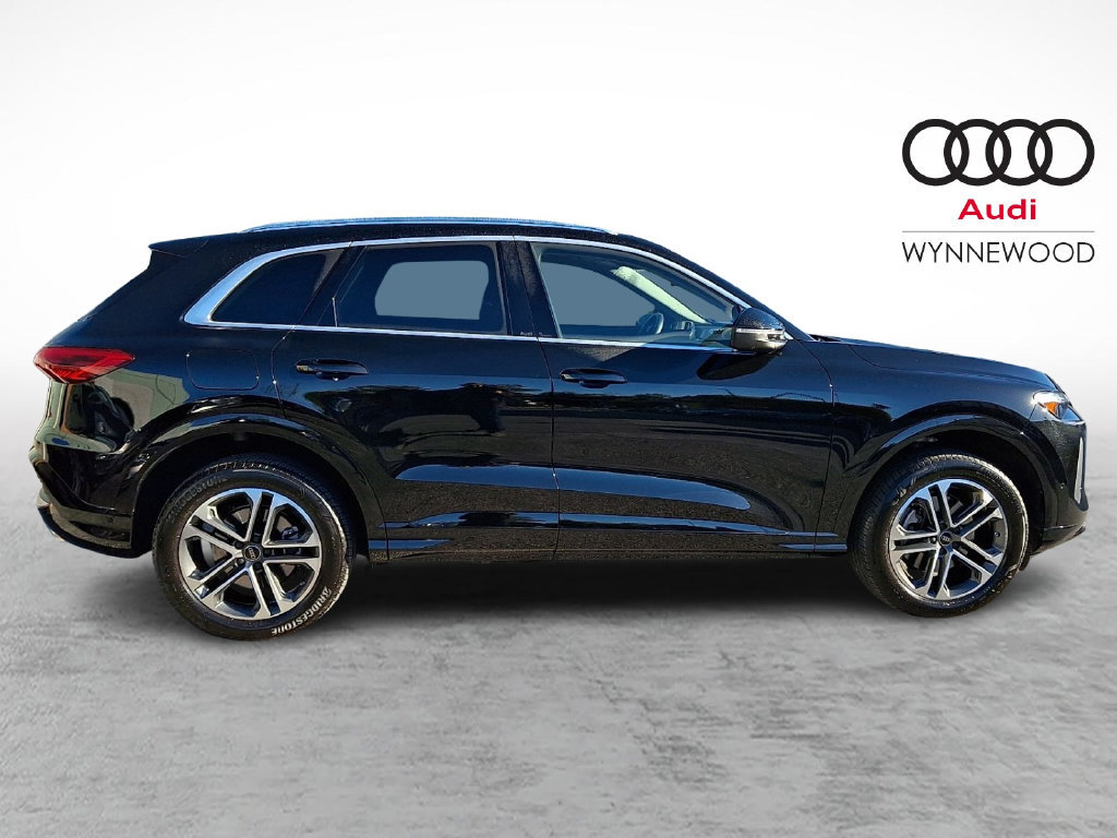 Certified 2025 Audi Q5 Premium Plus w/ Premium Plus AWD/4WD image 7