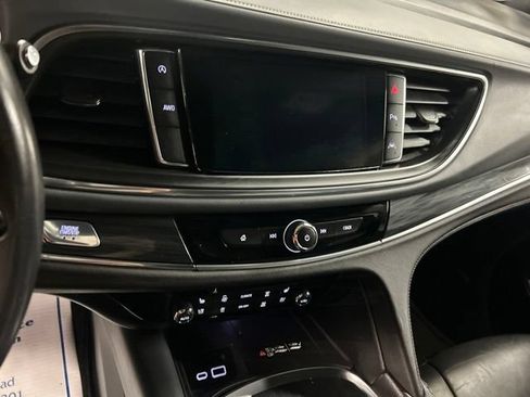 Used 2024 Buick Enclave Premium AWD/4WD image 16