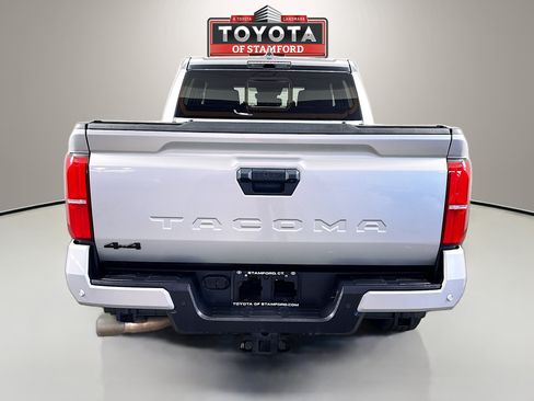 Certified 2024 Toyota Tacoma TRD Sport w/ TRD Sport Upgrade Package AWD/4WD image 6