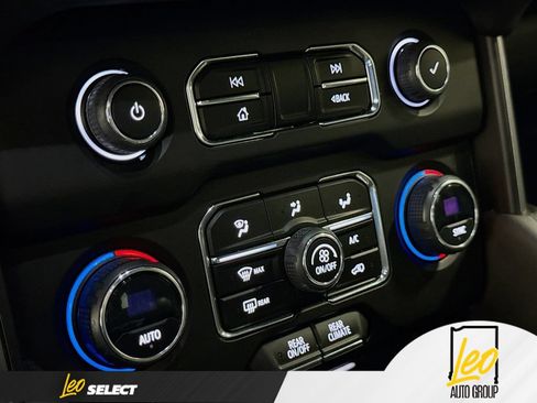 Used 2023 Chevrolet Tahoe LS AWD/4WD image 17