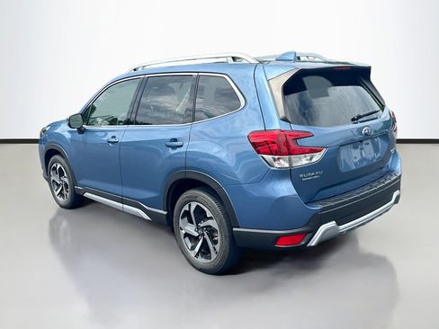 Used 2023 Subaru Forester Touring AWD/4WD image 5