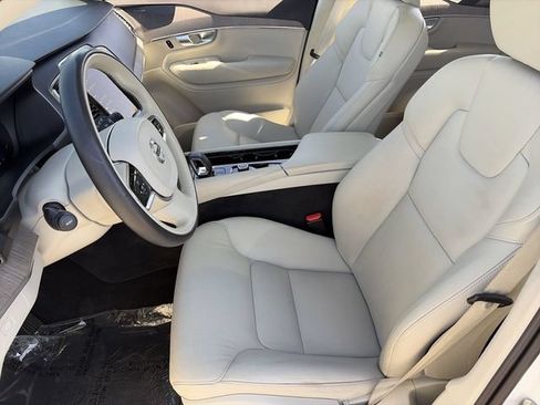 Used 2023 Volvo XC90 B5 Plus AWD/4WD image 20