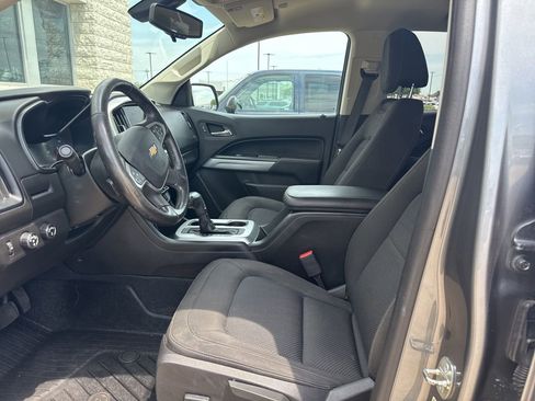 Used 2019 Chevrolet Colorado LT w/ LT Convenience Package AWD/4WD image 10
