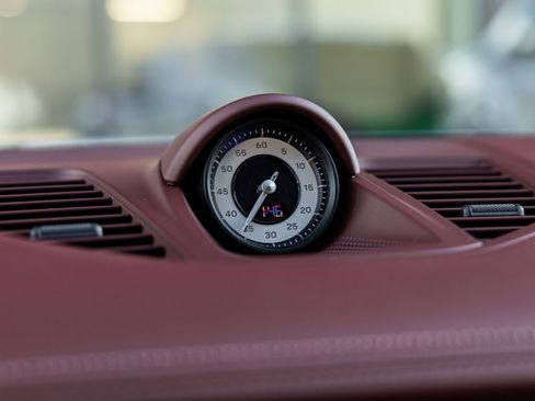 New 2026 Porsche Panamera image 33