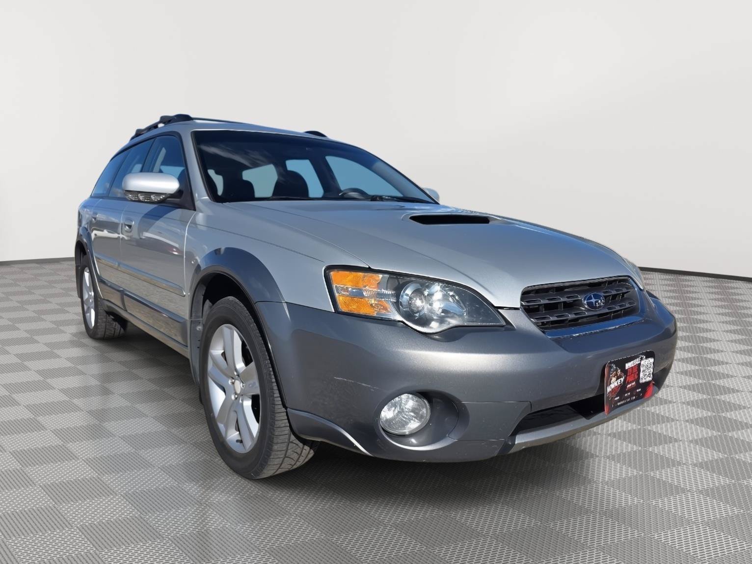 Used 2005 Subaru Outback 2.5XT AWD/4WD image 3