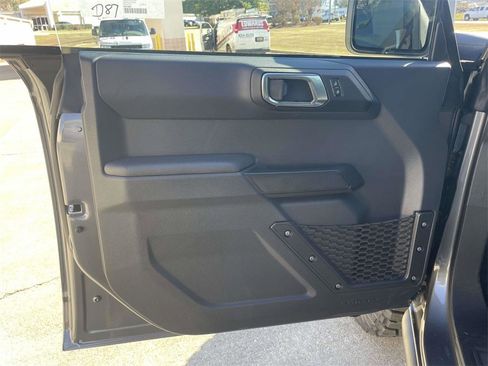 New 2025 Ford Bronco 4-Door image 43