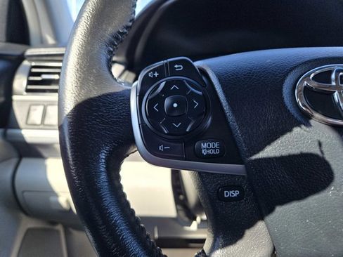 Used 2012 Toyota Camry XLE w/ Leather Pkg image 20