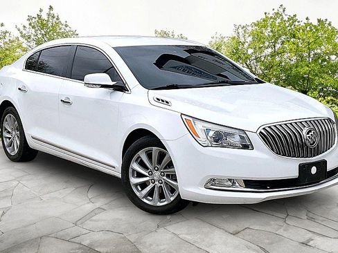 Used 2016 Buick LaCrosse Leather FWD image 3