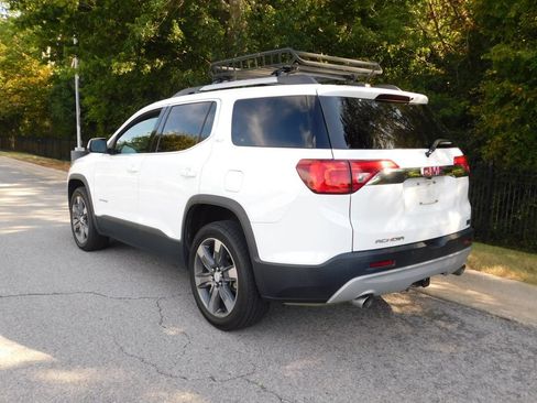 Used 2017 GMC Acadia SLT FWD image 10