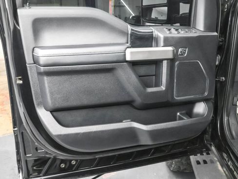 Used 2020 Ford F250 Platinum w/ Tremor Off-Road Package image 30