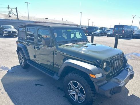 Used 2023 Jeep Wrangler Unlimited Sport AWD/4WD image 11