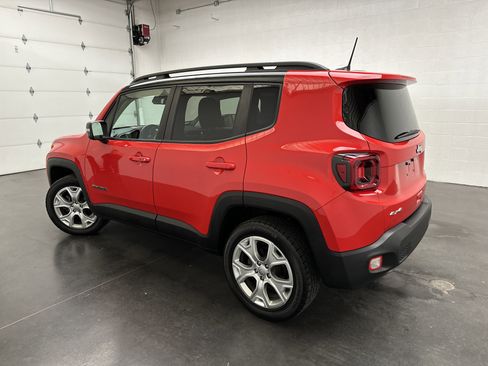 Used 2020 Jeep Renegade Limited w/ UConnect 8.4 Nav Group AWD/4WD image 6