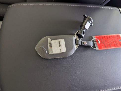 New 2025 Kia Telluride EX w/ EX Captain's Chair Package image 31