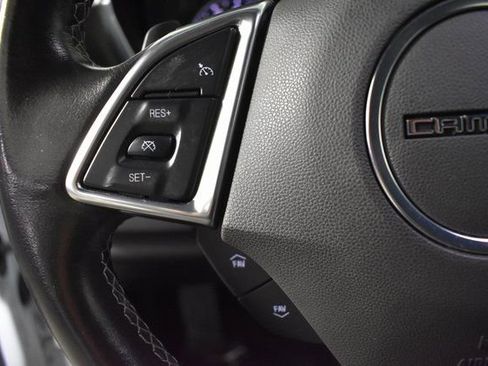 Used 2021 Chevrolet Camaro LT RWD image 15