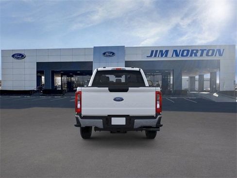 New 2026 Ford F250 XL w/ XL Chrome Package image 5