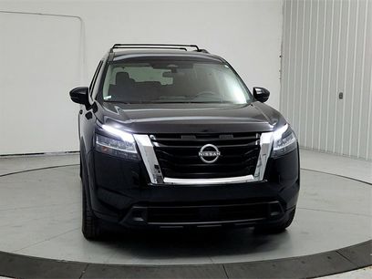 Used 2024 Nissan Pathfinder SV