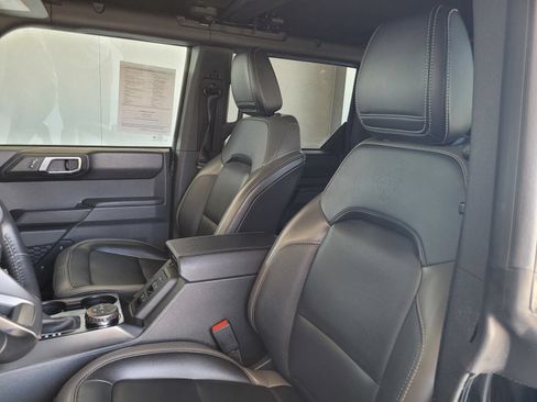 Used 2025 Ford Bronco Outer Banks AWD/4WD image 22