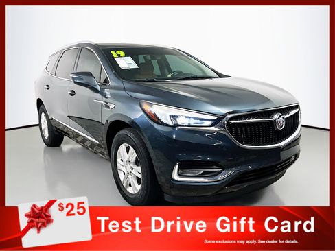 Used 2019 Buick Enclave Essence image 1