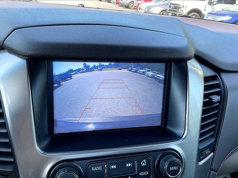 Used 2019 Chevrolet Suburban Premier AWD/4WD image 21