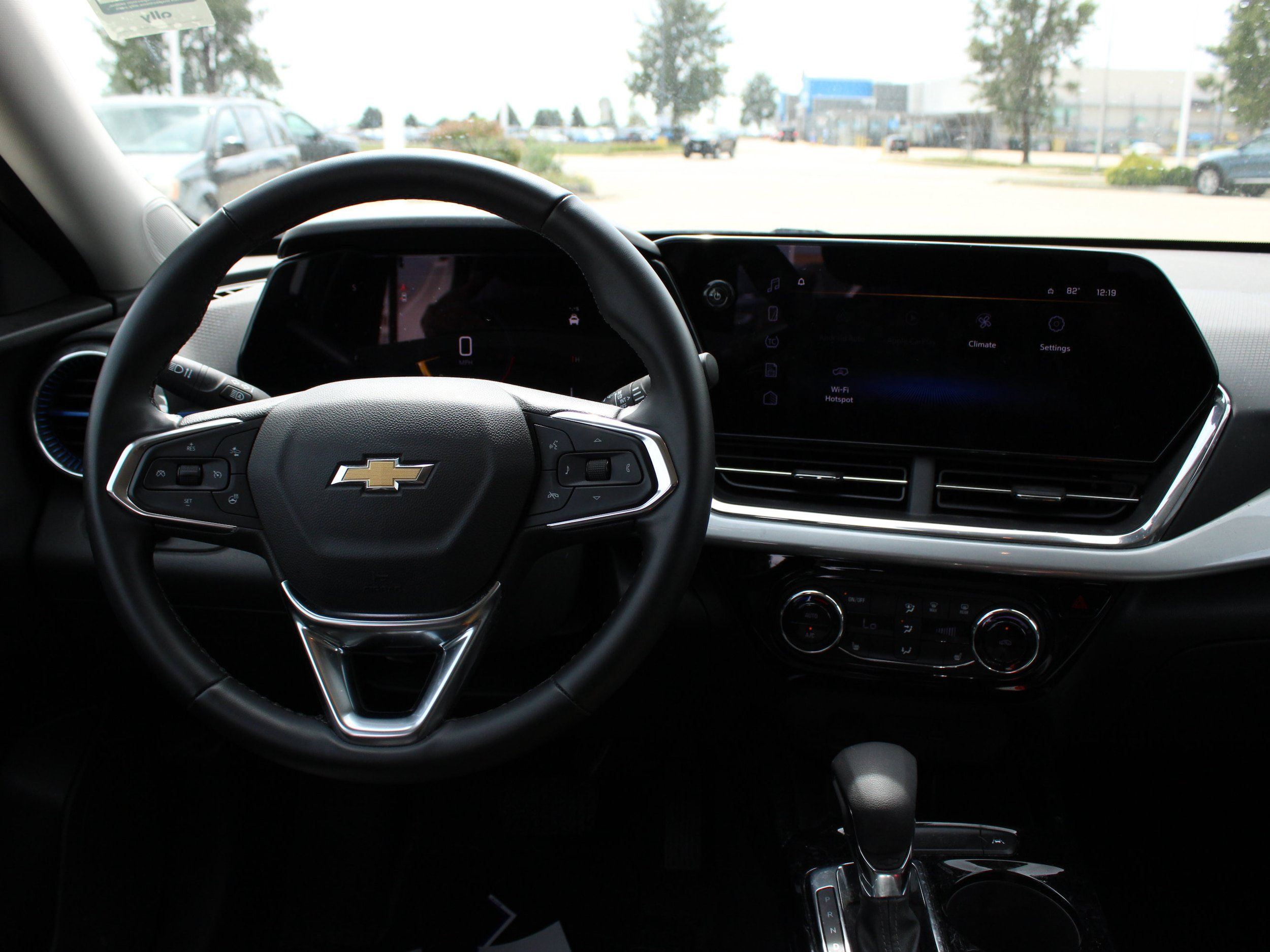 Used 2025 Chevrolet Trax LT w/ Driver Confidence Package FWD image 9