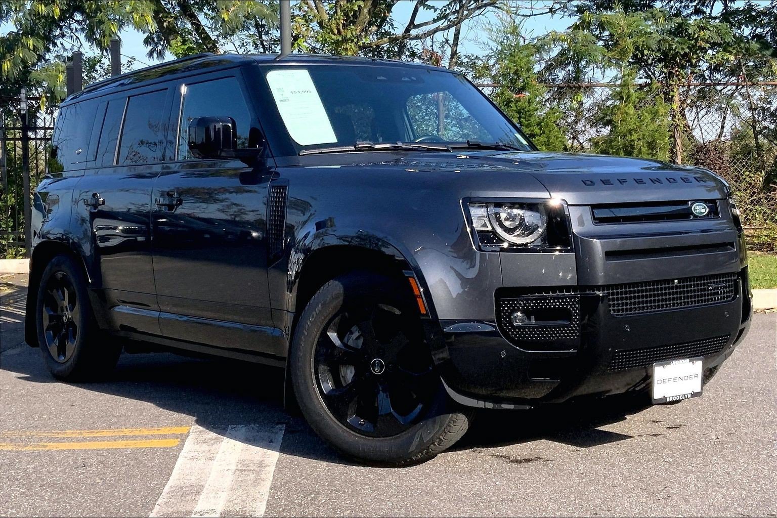 Certified 2023 Land Rover Defender 110 X-Dynamic SE AWD/4WD image 7