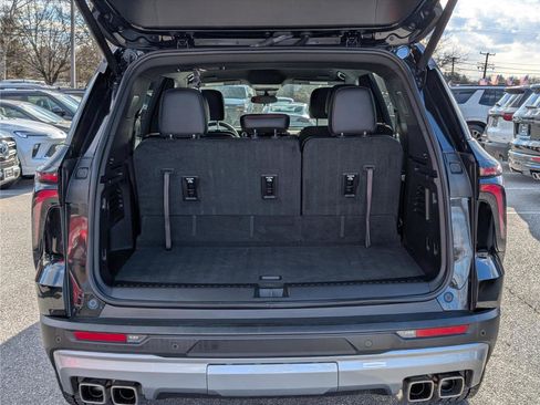 Used 2025 Chevrolet Traverse Z71 w/ Driver Confidence Package image 15