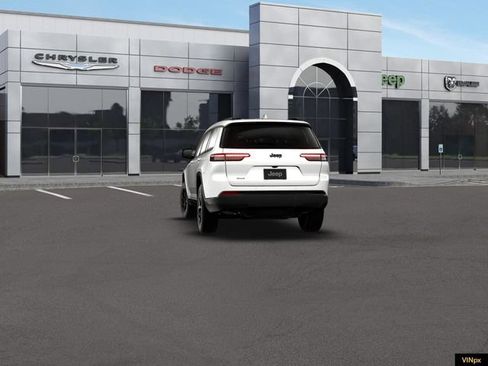New 2026 Jeep Grand Cherokee L 4WD image 13
