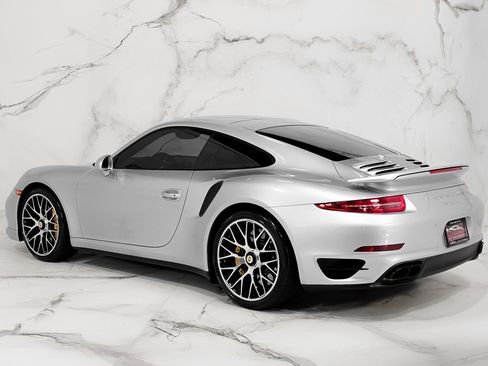 Used 2014 Porsche 911 Turbo S image 5