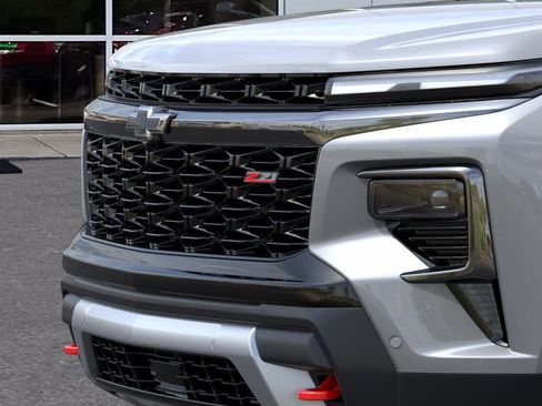 New 2026 Chevrolet Traverse Z71 w/ Enhanced Driving Package image 13